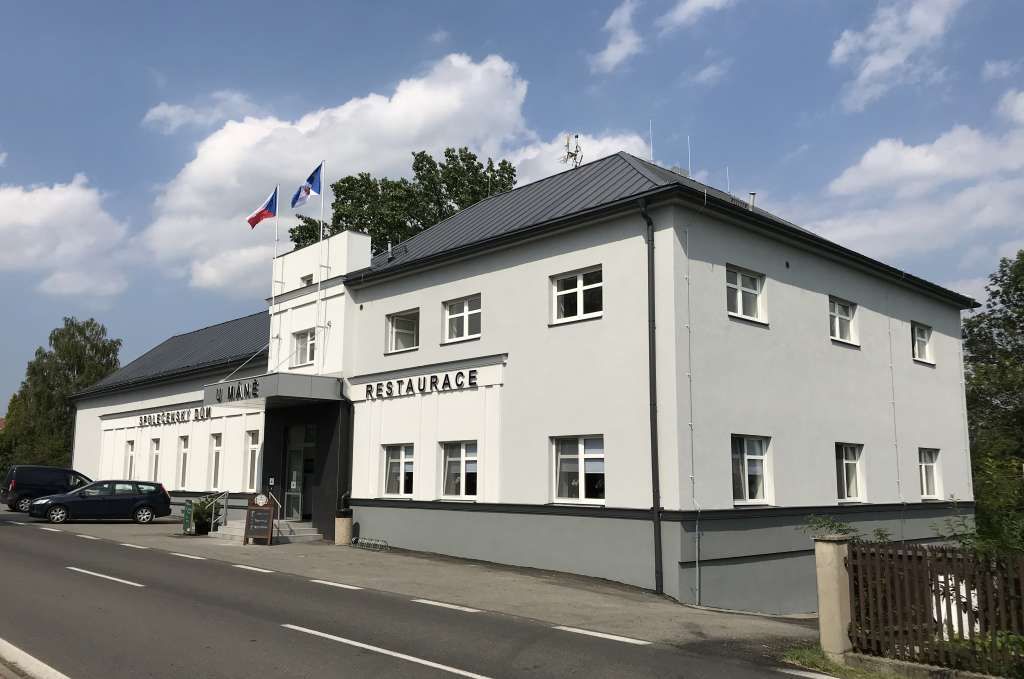 Restaurace U Máně